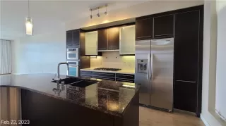 Photo #3: 2473320 Listing 