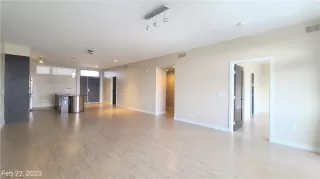 Photo #5: 2473320 Listing 