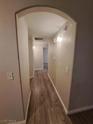 Photo #6: 2473348 Listing