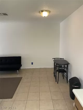 Photo #2: 2473389 Listing 