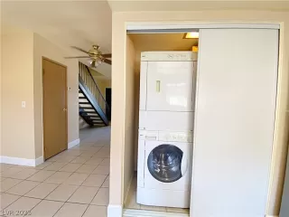 Photo #6: 2473418 Listing 