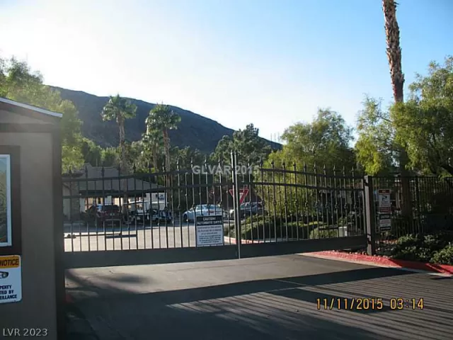 MLS: 2473420 Condo For Sale