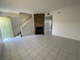 Photo #5: 2473456 Listing 