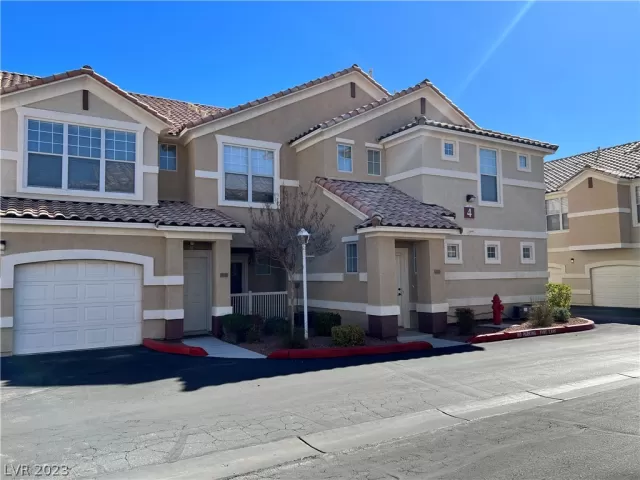 MLS: 2473469 Condo For Sale