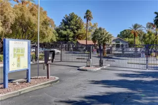 Photo #2: 2473474 Listing