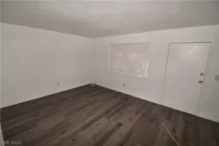 Photo #6: 2473497 Listing 