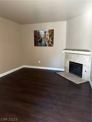 Photo #4: 2473543 Listing