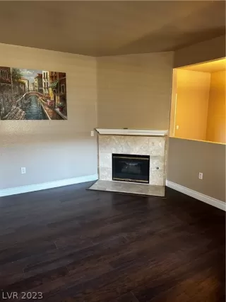 Photo #5: 2473543 Listing