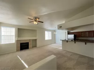 Photo #3: 2473573 Listing 