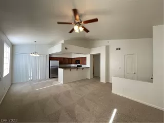 Photo #4: 2473573 Listing 