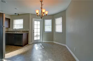 Photo #4: 2473609 Listing