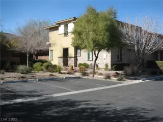 Photo #1: 2473622 Listing 