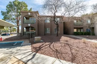 Photo #4: 2473633 Listing