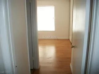 Photo #2: 2473648 Listing 