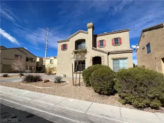 Photo #2: 2473652 Listing