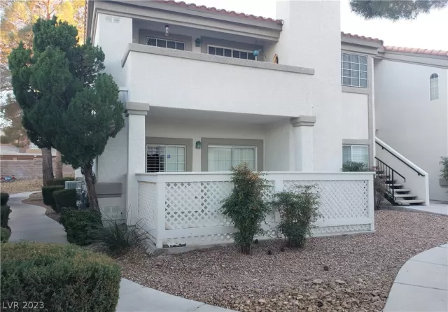 MLS: 2473760 Condo For Sale