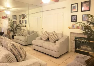 Photo #3: 2473760 Listing 