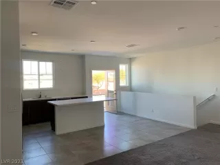 Photo #5: 2473762 Listing 