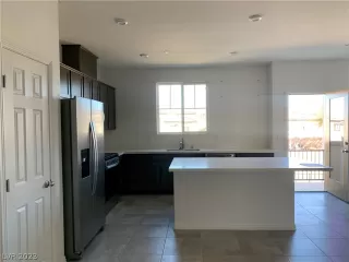 Photo #6: 2473762 Listing 