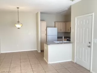 Photo #3: 2473772 Listing 