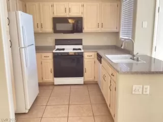 Photo #4: 2473772 Listing 