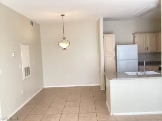 Photo #5: 2473772 Listing 