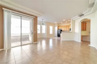 Photo #6: 2473776 Listing 