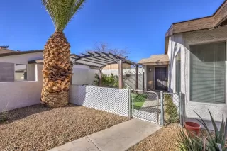 Photo #3: 2473786 Listing