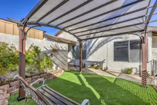 Photo #5: 2473786 Listing