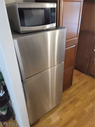 Photo #4: 2473789 Listing 