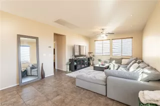 Photo #6: 2473802 Listing 