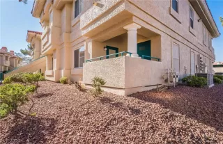 Photo #2: 2473804 Listing