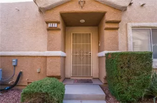 Photo #3: 2473814 Listing