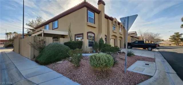 MLS: 2473825 Condo For Sale