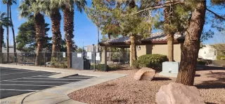 Photo #5: 2473825 Listing