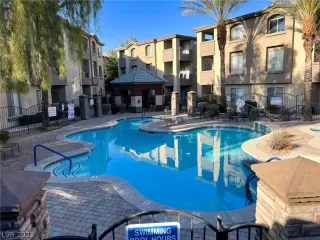 Photo #1: 2473842 Listing