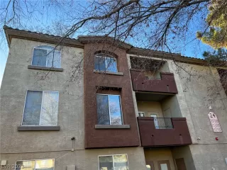 Photo #2: 2473842 Listing