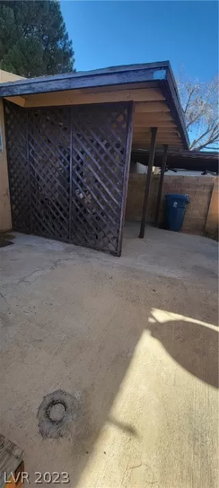 Photo #4: 2473849 Listing