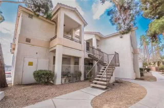 Photo #2: 2473857 Listing