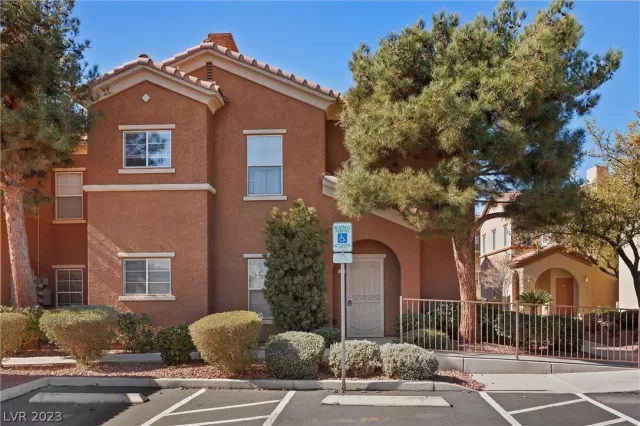 MLS: 2473941 Condo For Sale