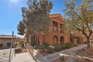 Photo #1: 2473941 Listing