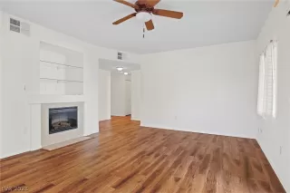 Photo #3: 2473941 Listing