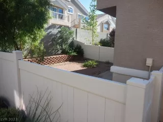 Photo #3: 2473944 Listing