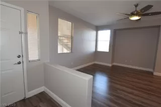 Photo #3: 2473968 Listing 