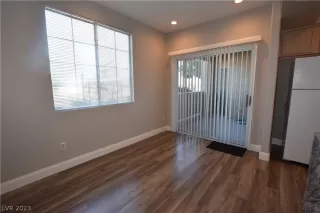 Photo #5: 2473968 Listing 