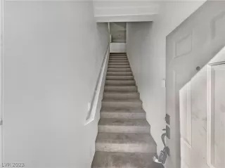 Photo #2: 2474025 Listing