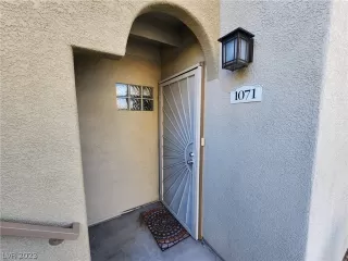Photo #1: 2474064 Listing