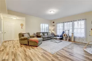 Photo #3: 2474067 Listing 