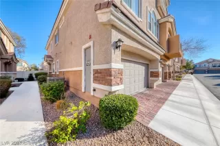 Photo #1: 2474114 Listing