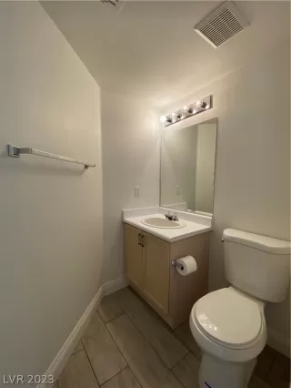 Photo #6: 2474128 Listing 